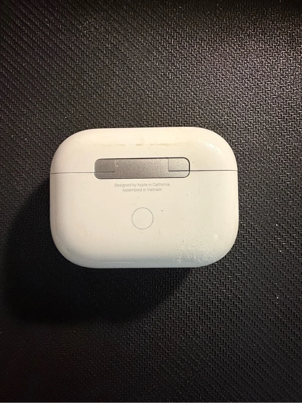 EarPods. Charging case